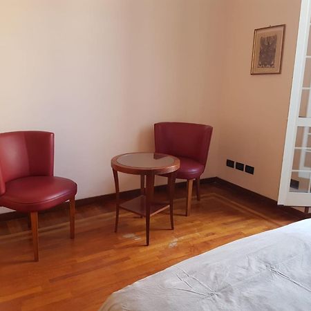 Chiara Rooms Roma Esterno foto