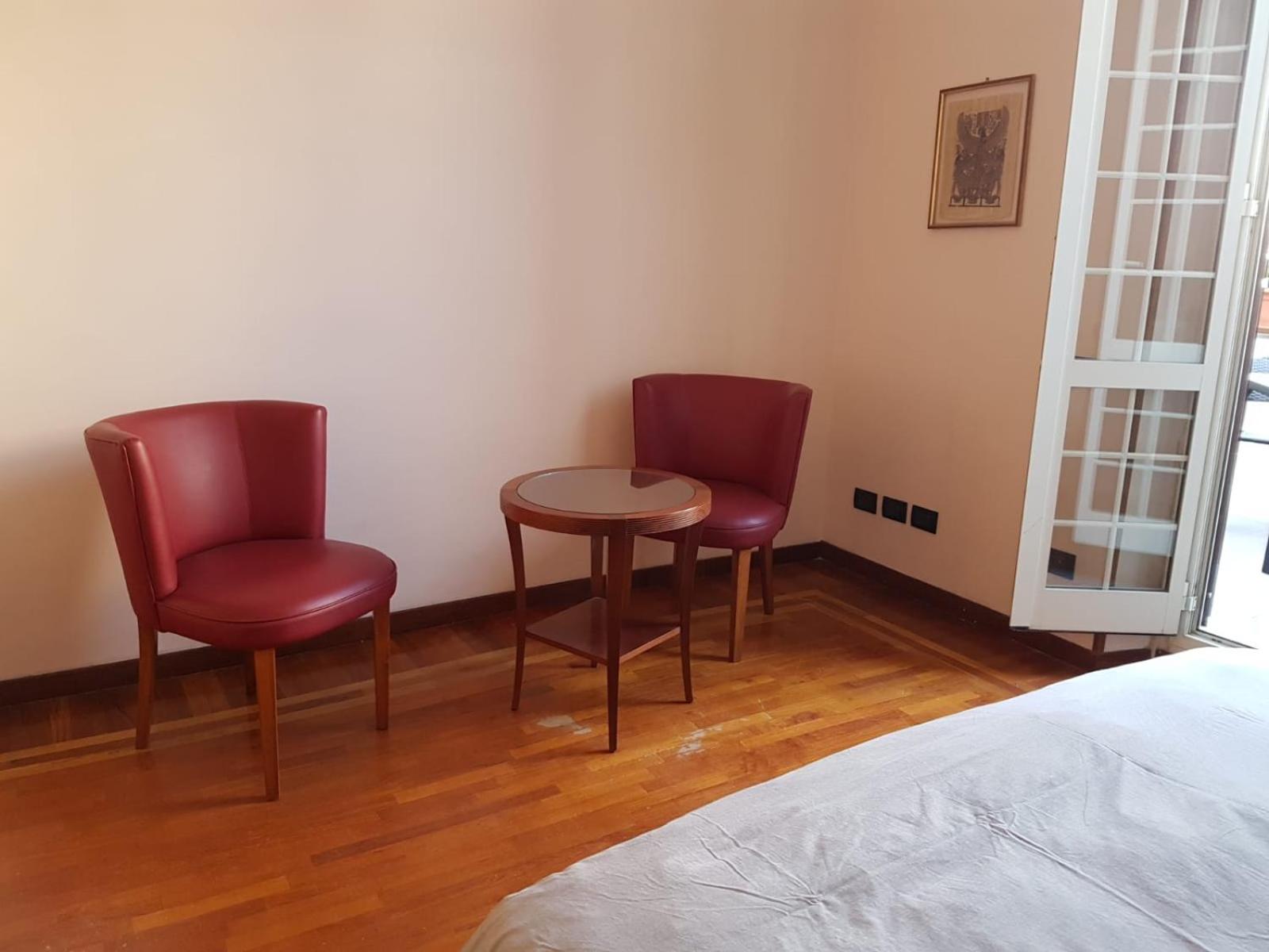 Chiara Rooms Roma Esterno foto